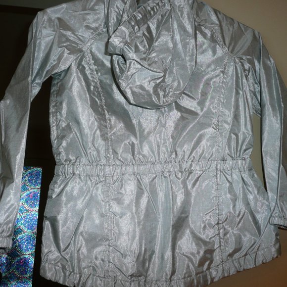 Milly Minis Girl Size 6 Silver Reflective Anorak Wind Breaker Jacket - Picture 6 of 10